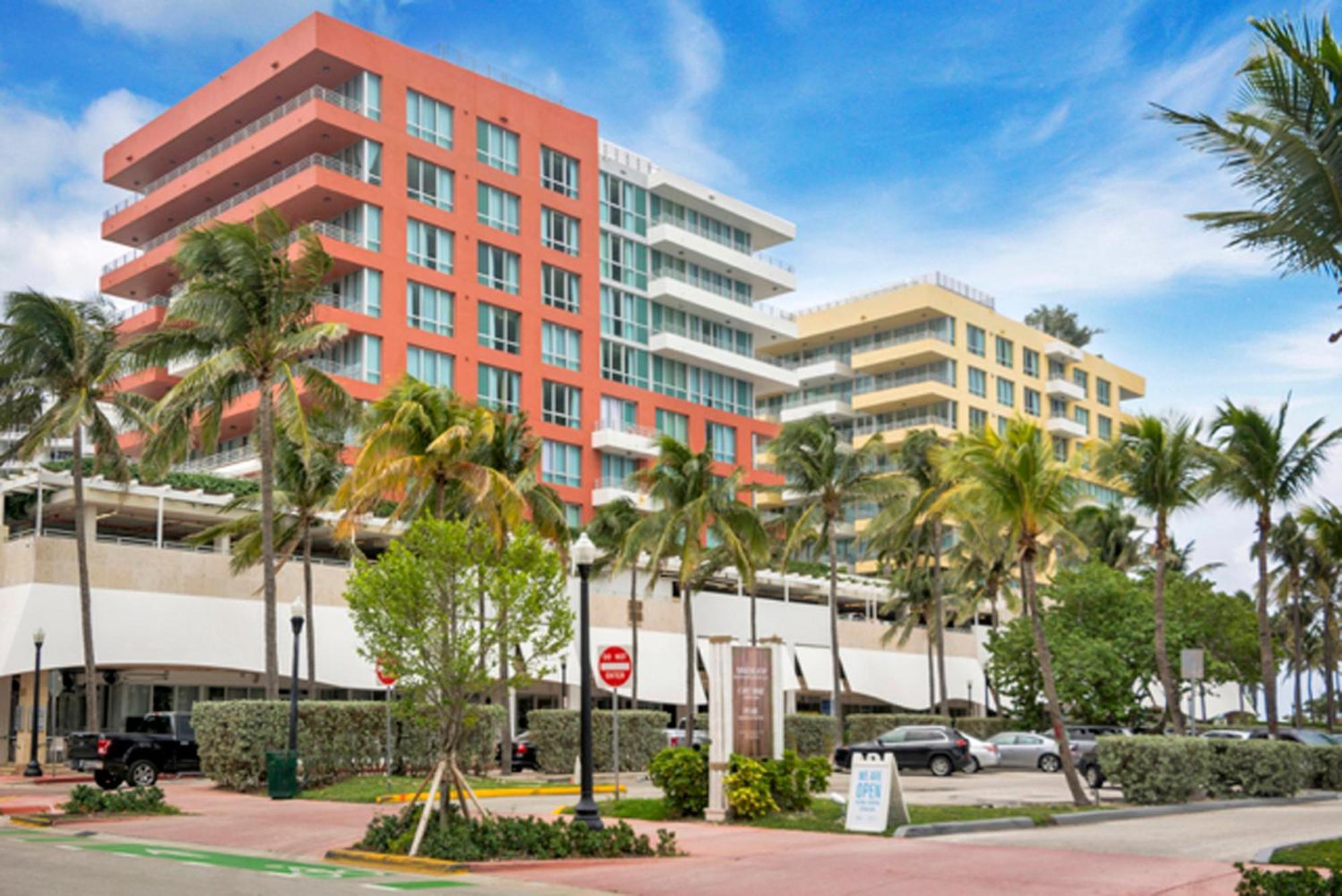 Beachfront Bentley Hotel One Bedroom Suite With Balcony And Beach Access Miami Beach Exteriér fotografie