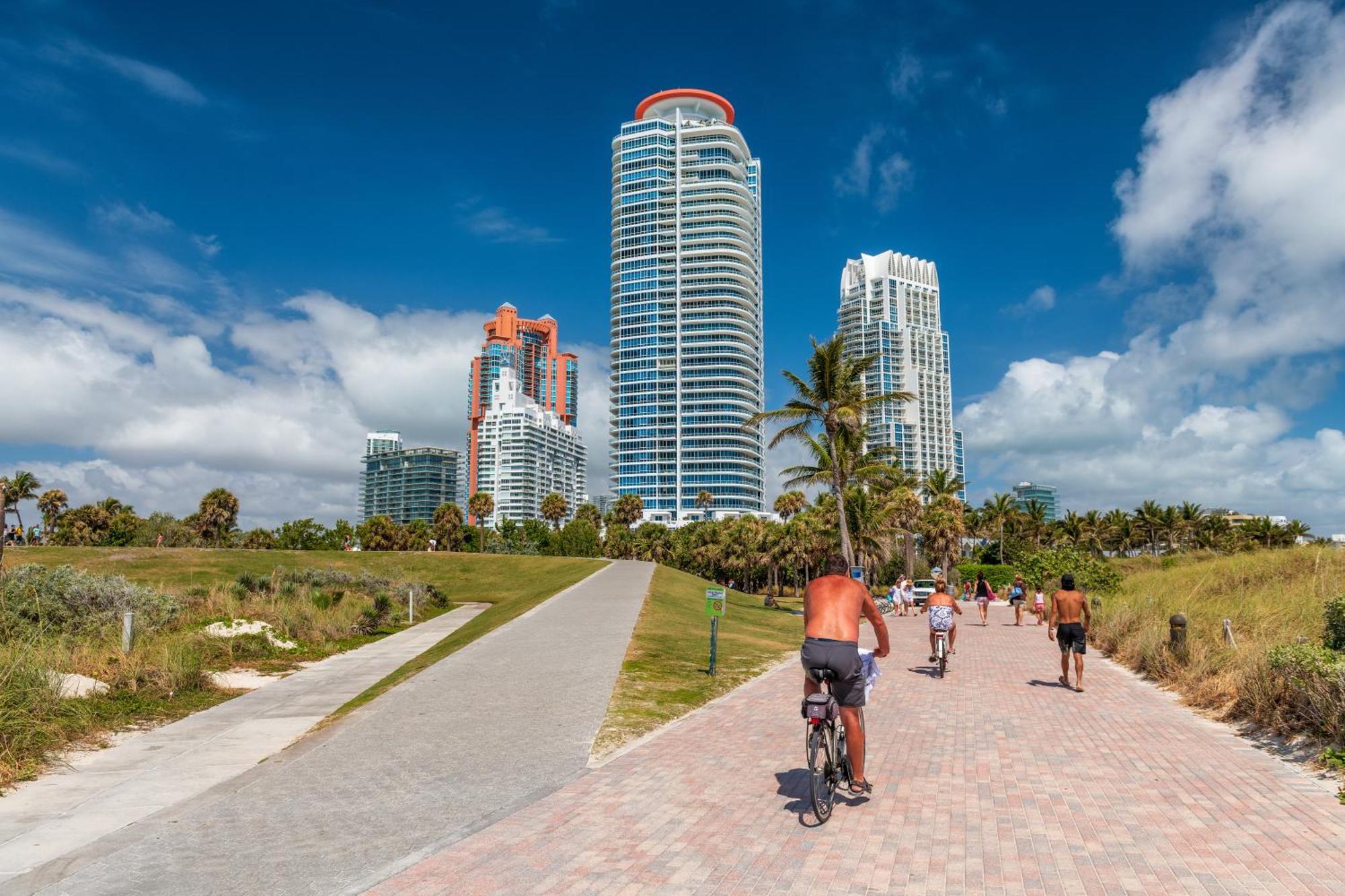 Beachfront Bentley Hotel One Bedroom Suite With Balcony And Beach Access Miami Beach Exteriér fotografie