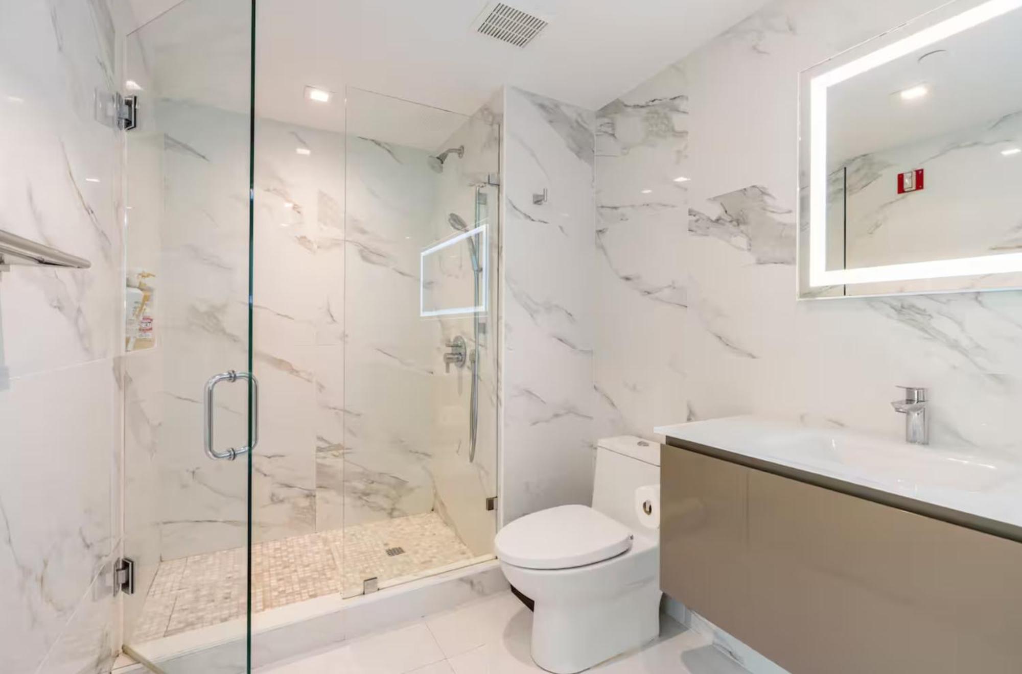 Beachfront Bentley Hotel One Bedroom Suite With Balcony And Beach Access Miami Beach Exteriér fotografie