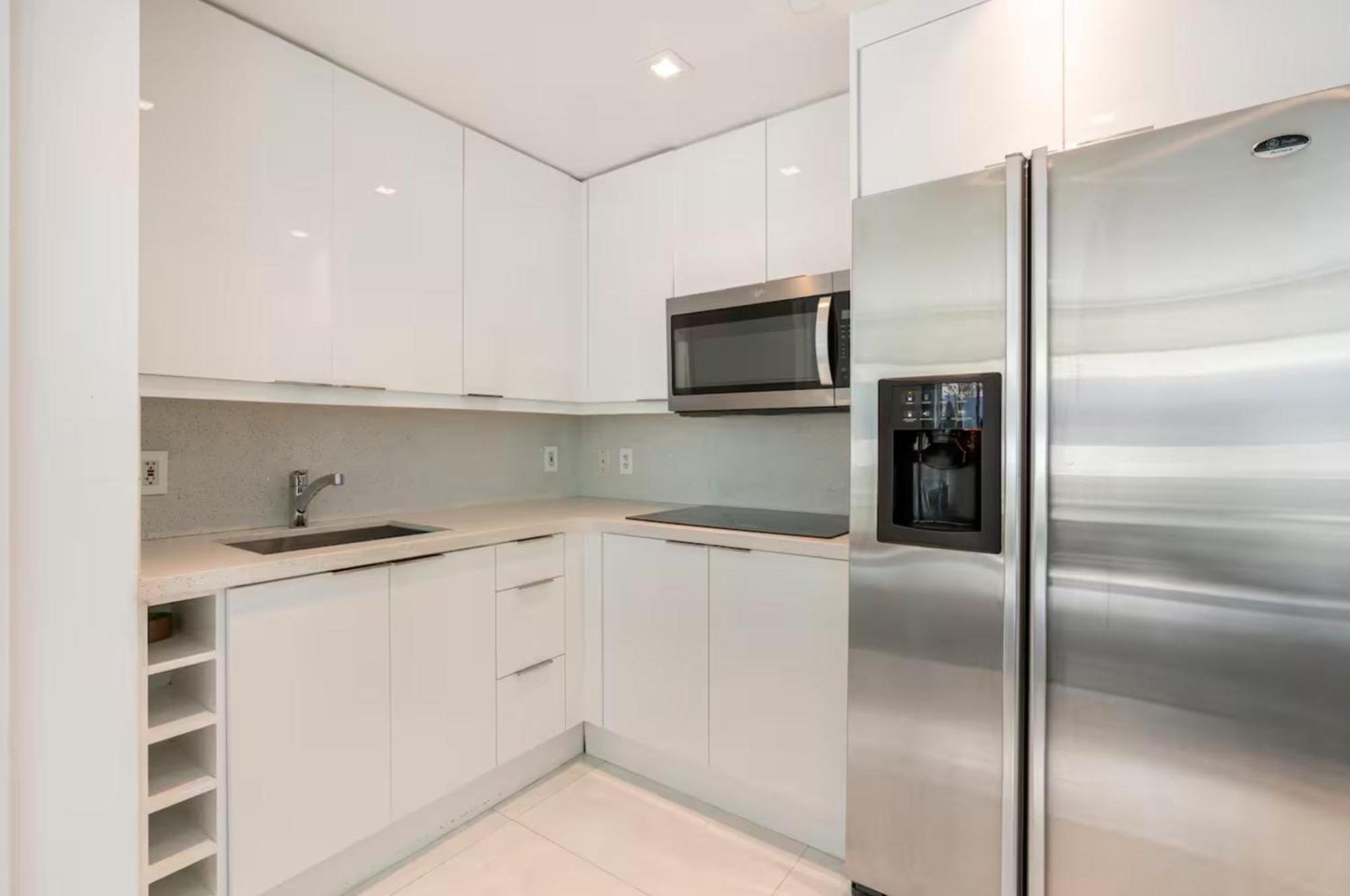 Beachfront Bentley Hotel One Bedroom Suite With Balcony And Beach Access Miami Beach Exteriér fotografie