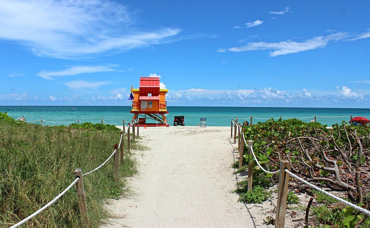 Beachfront Bentley Hotel One Bedroom Suite With Balcony And Beach Access Miami Beach Exteriér fotografie